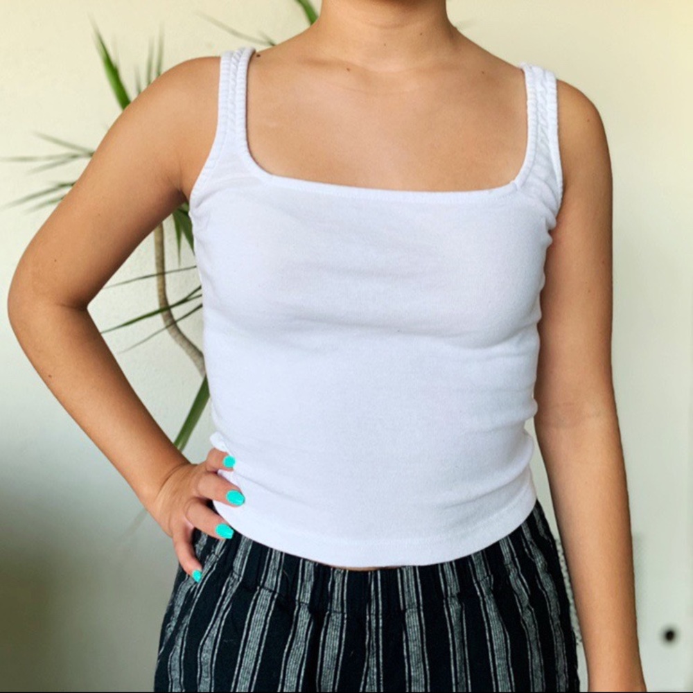 BRANDY MELVILLE WHITE SQUARE NECK TOP